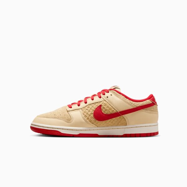 Men's Dunk Low Retro SE "Strawberry Waffle"